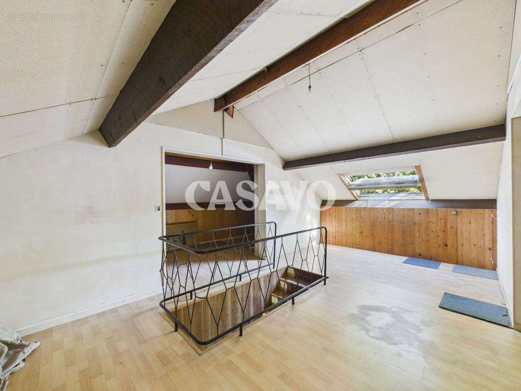 Maison à VILLENEUVE-LE-ROI