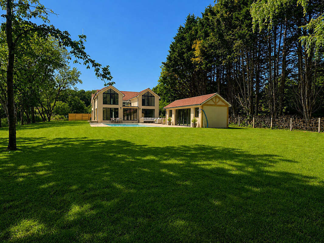 Très belle propriété neuve avec piscine chauffée Grosrouvre 12 pièces 360 m2 - photo 3