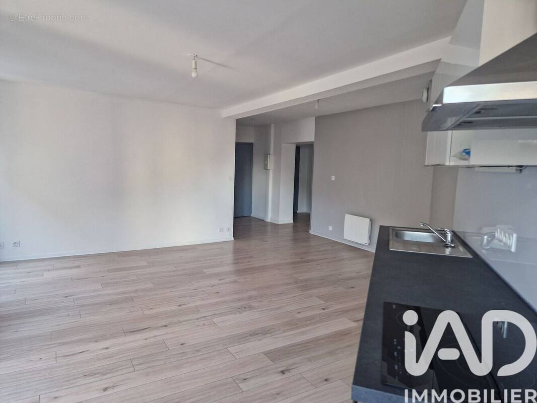 Photo 1 - Appartement à ANDREZIEUX-BOUTHEON