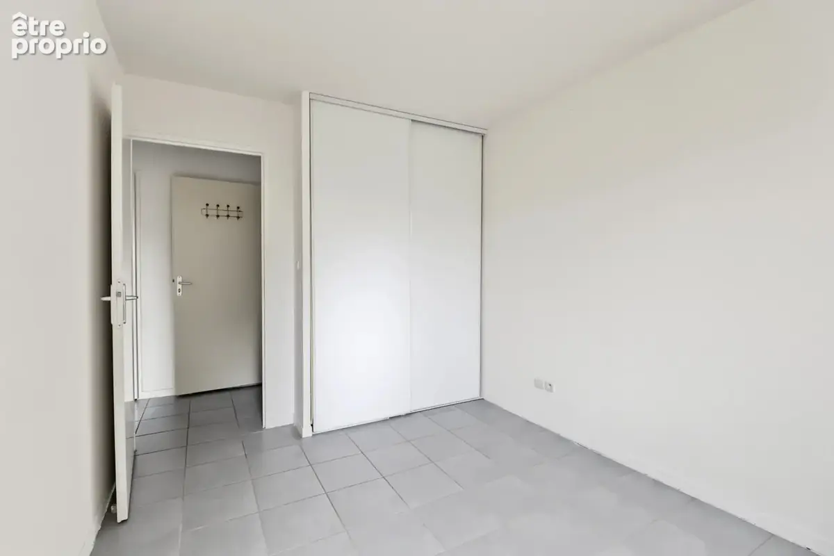 Eaunes cœur de ville - Agréable appartement T3 avec terrasse couverte - photo 8