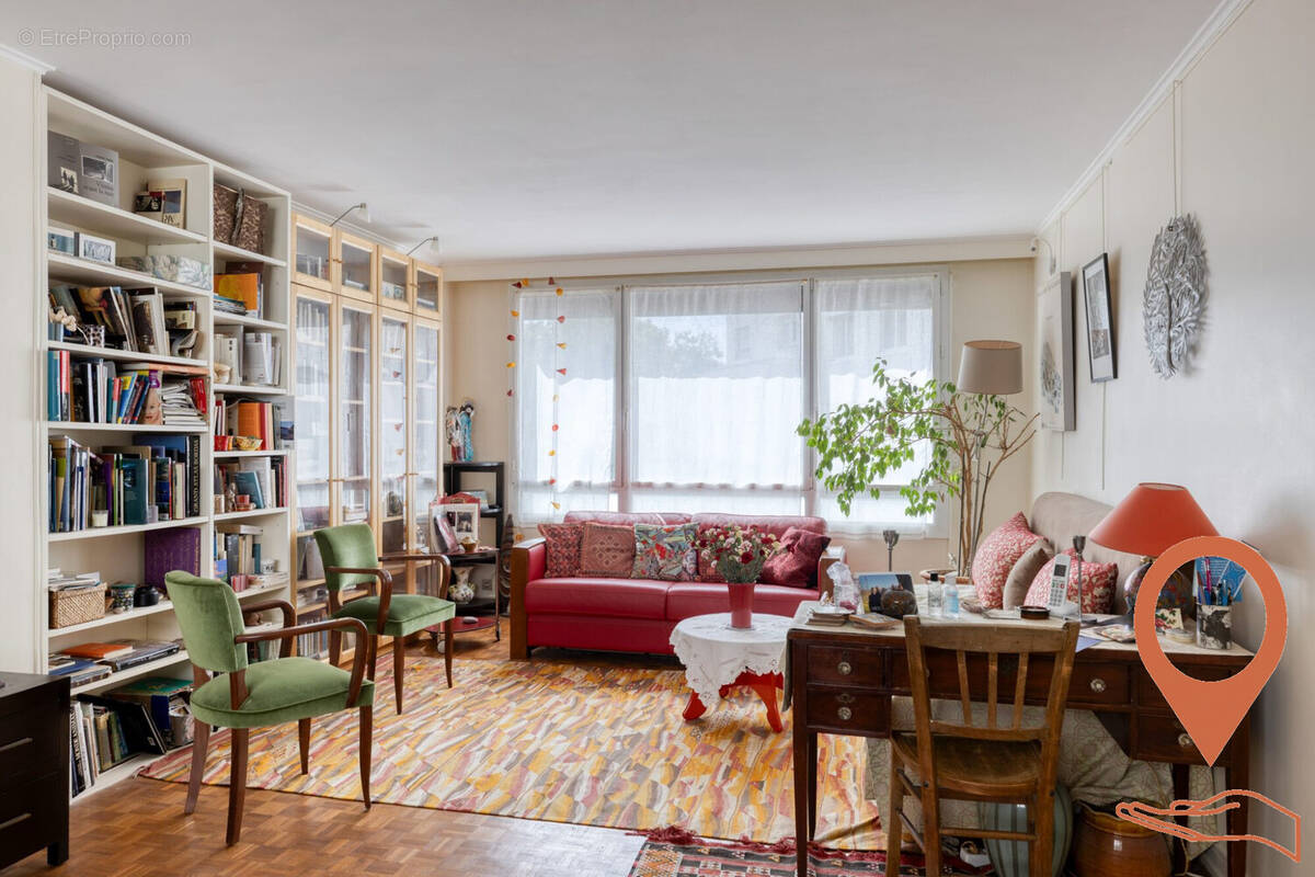 Appartement à PARIS-18E
