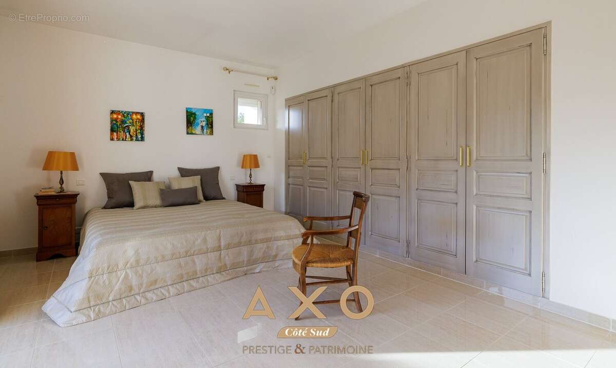 Maison à SAINT-CANNAT