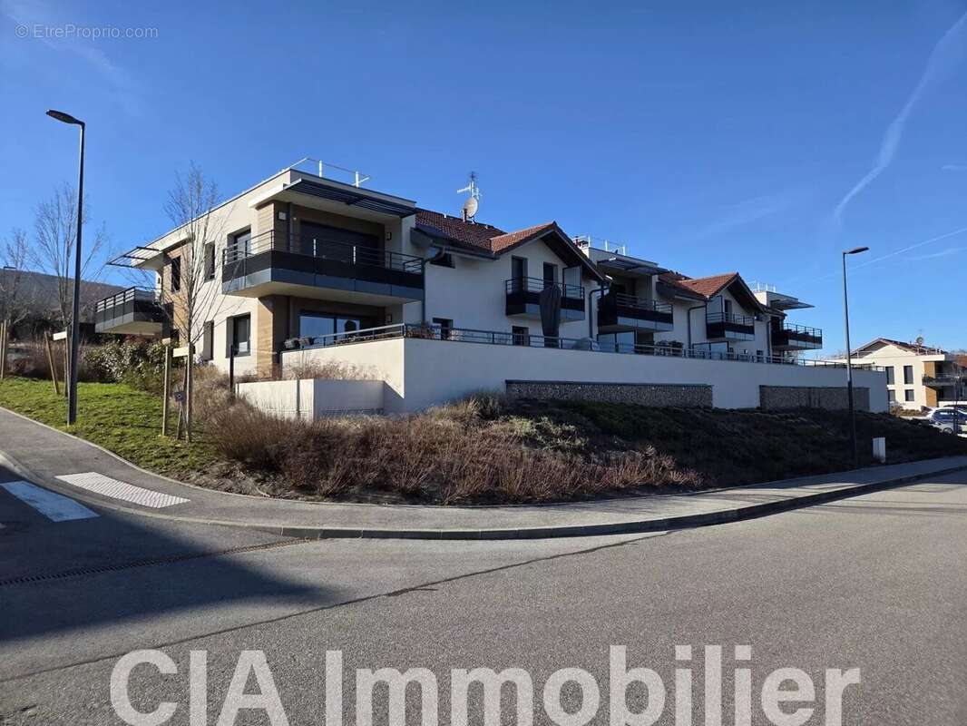 Appartement à REIGNIER