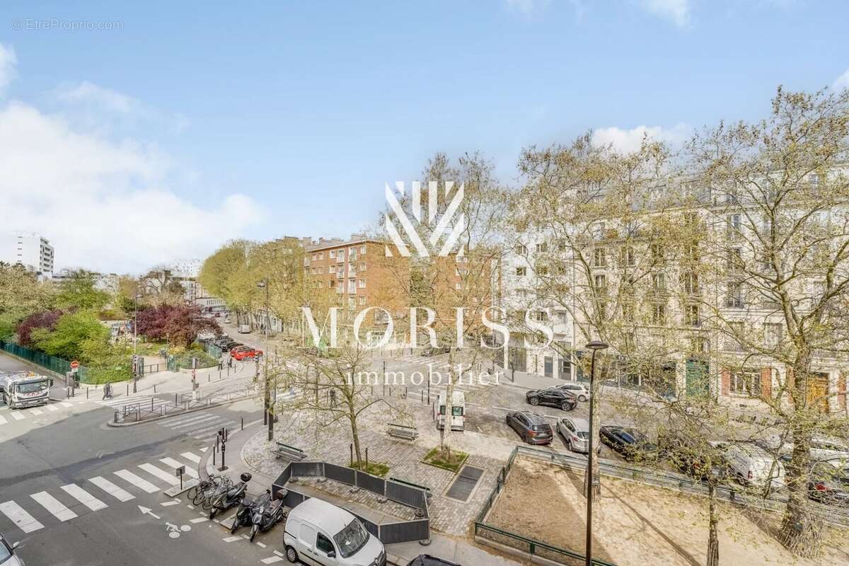 Appartement à PARIS-17E