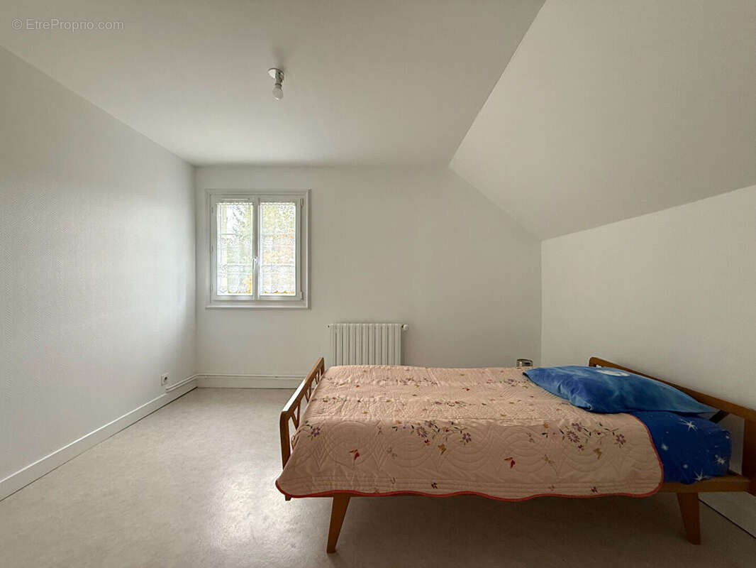 Maison à BRISSAC-QUINCE