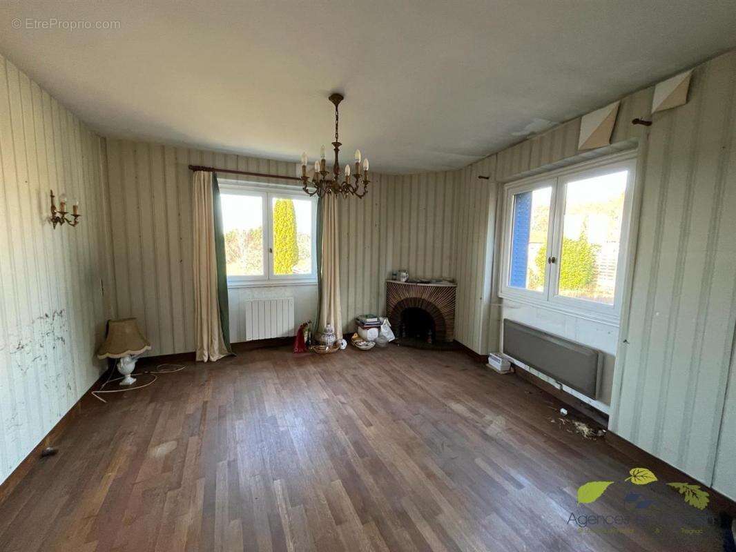 Maison à SAINT-AMAND-JARTOUDEIX