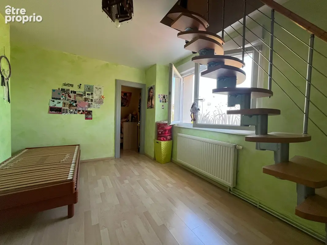 Maison individuelle de 134 m² sur 7,52 ares à Wittisheim - TERRASSES - GARAGES - photo 9