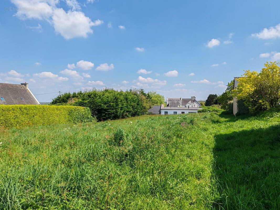 Terrain à PLEYBER-CHRIST