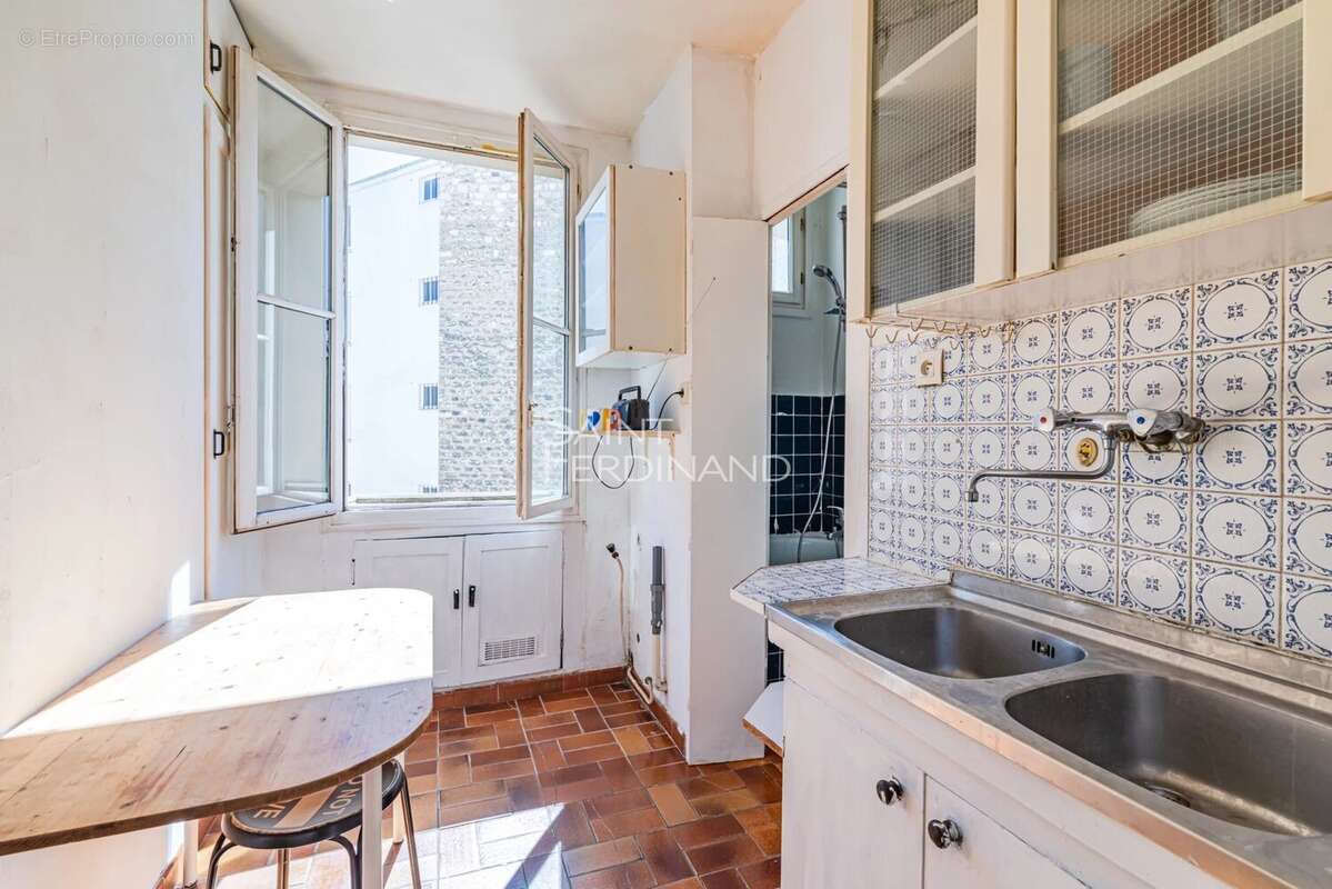 Appartement à PARIS-15E