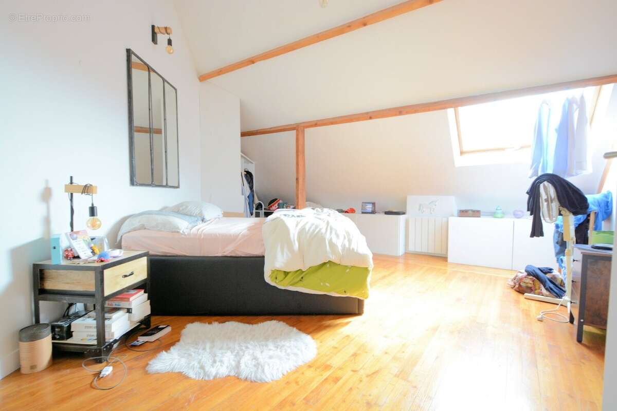 Appartement à SAINT-MAUR-DES-FOSSES