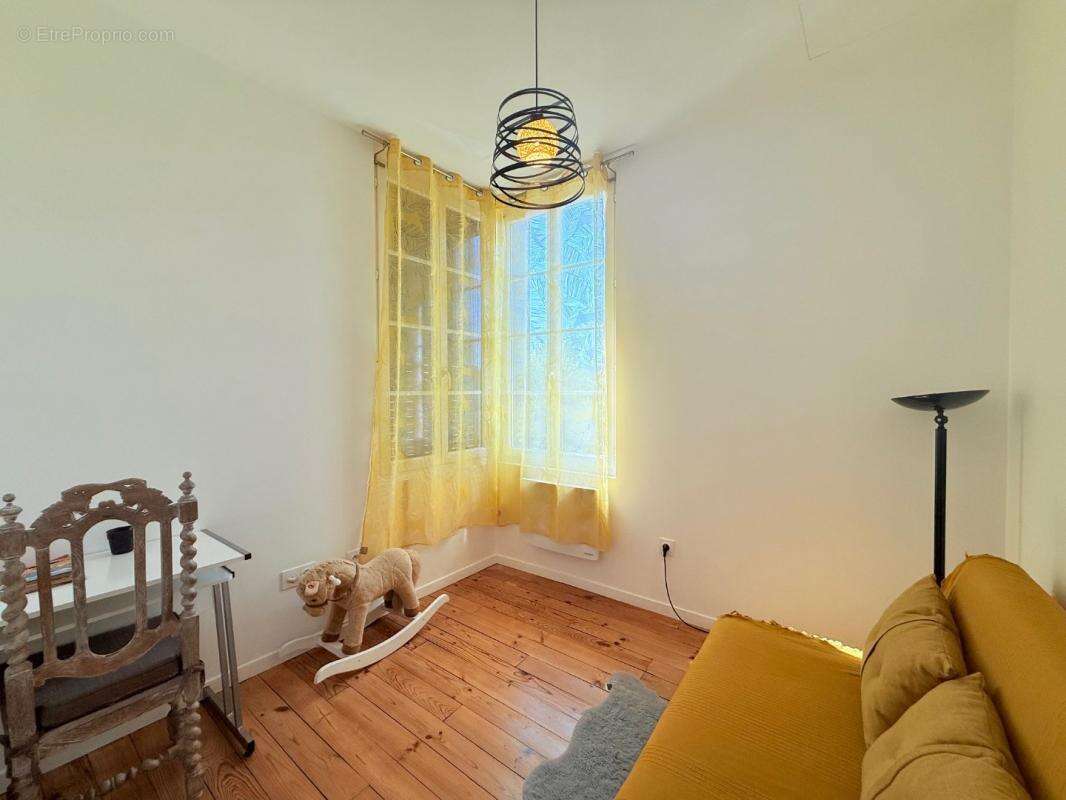 Maison à LAMAGDELAINE