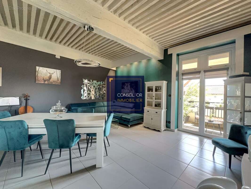 Appartement à VERNAISON