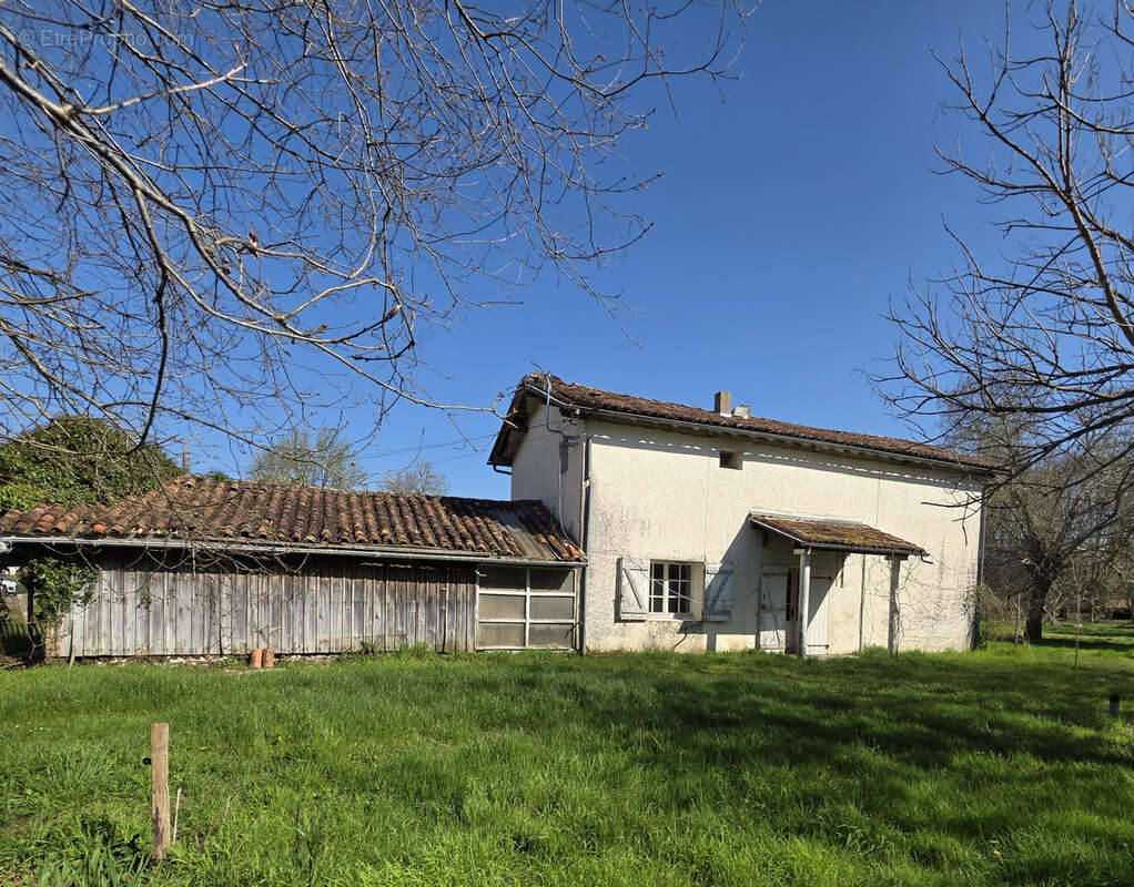 Maison à SAUGNACQ-ET-MURET