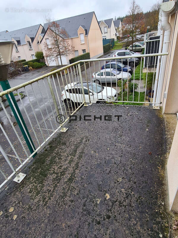 Appartement à LA CHAPELLE-BOUEXIC