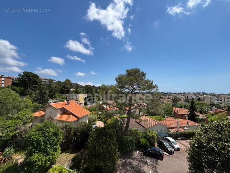 Appartement à LE CANNET