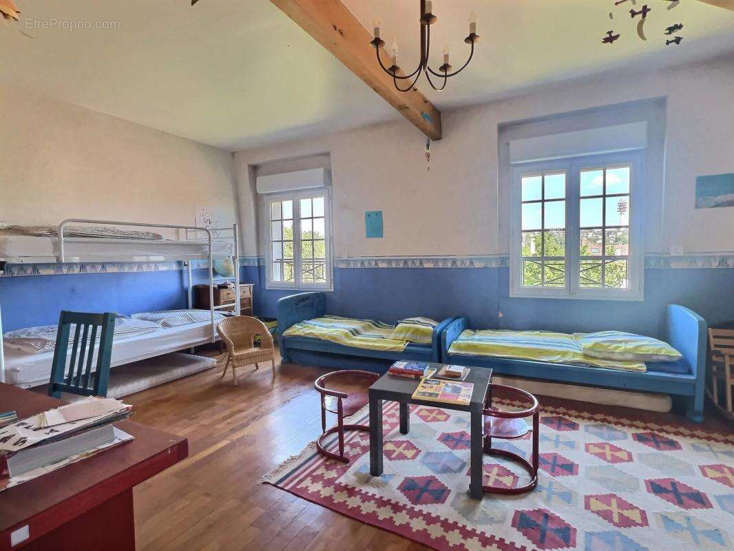 Maison à SAINT-MAUR-DES-FOSSES