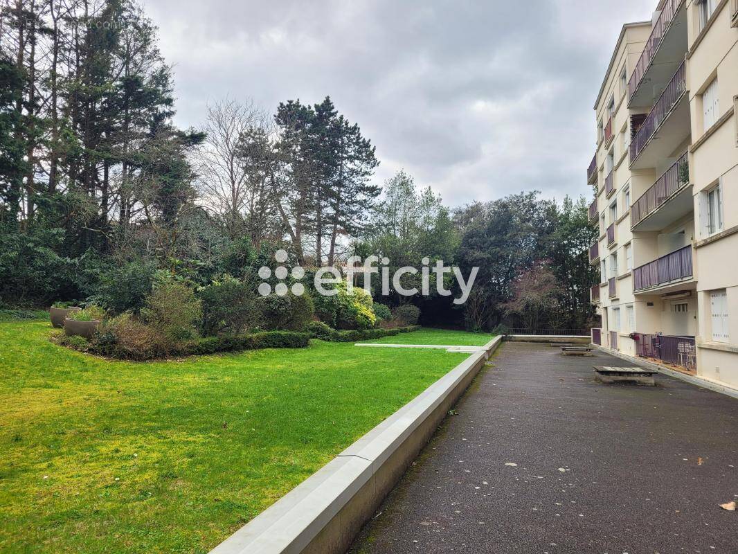 Appartement à SAINT-SEBASTIEN-SUR-LOIRE