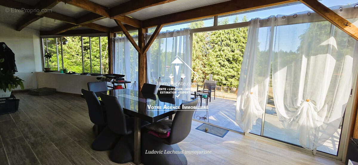 Maison à COMPREIGNAC