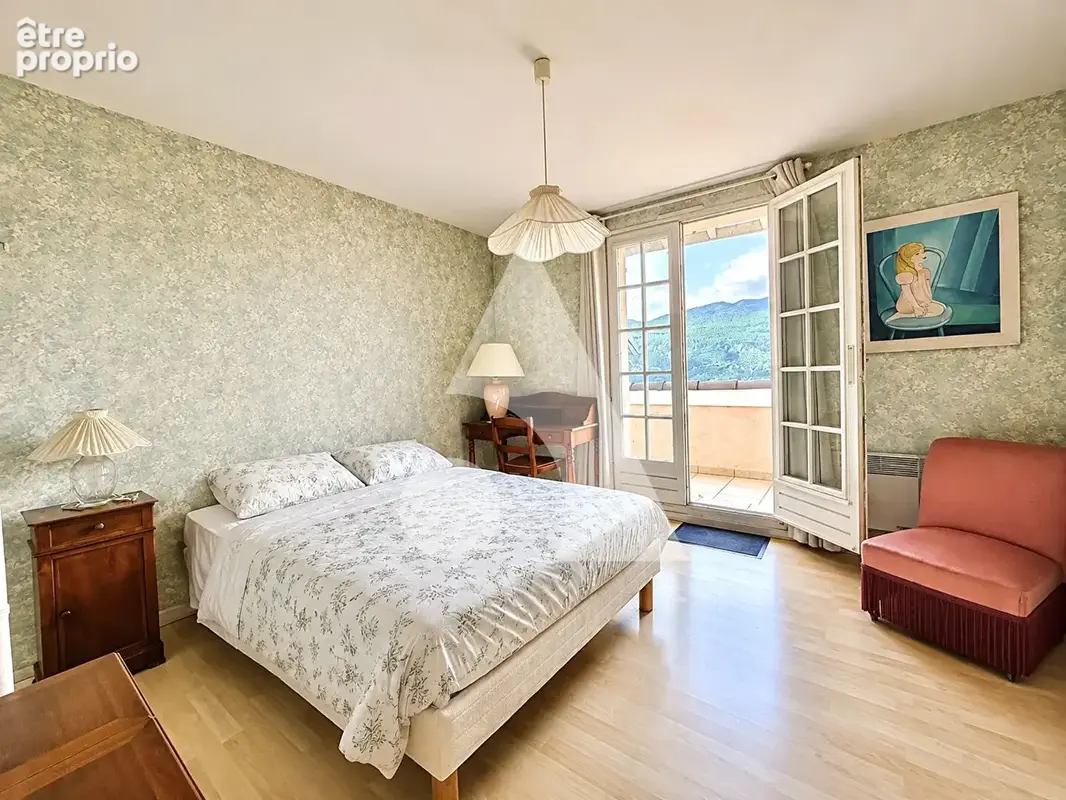 Villa d'exception avec vue panoramique sur le Lac du Bourget - 294 m² - Piscine - photo 15