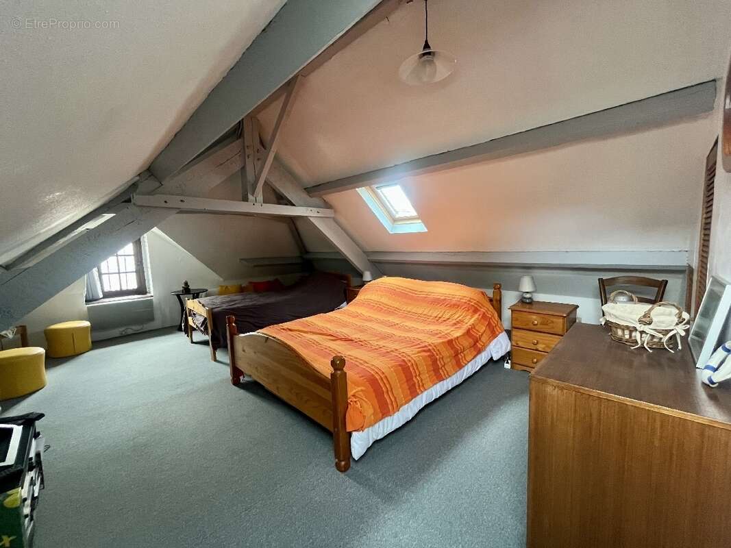 Maison à PORT-EN-BESSIN-HUPPAIN