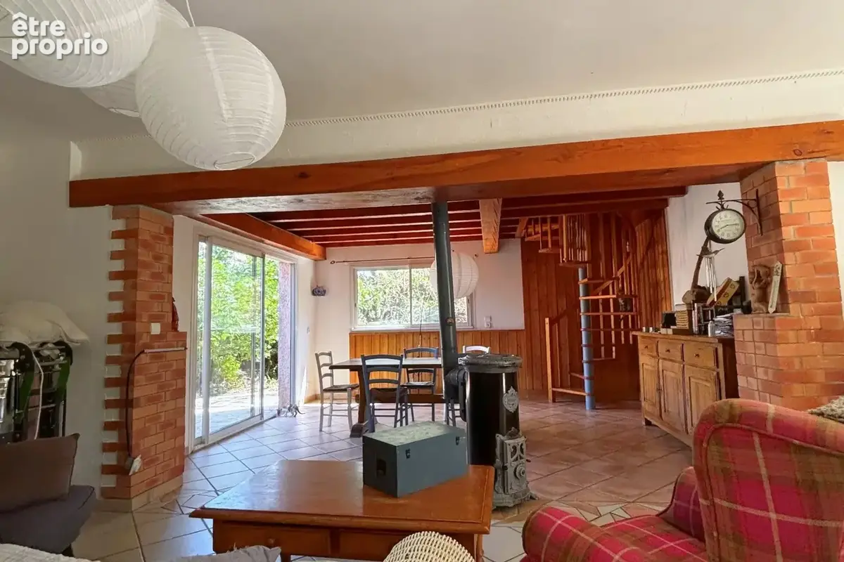 Maison T4 avec garage et atelier - photo 3