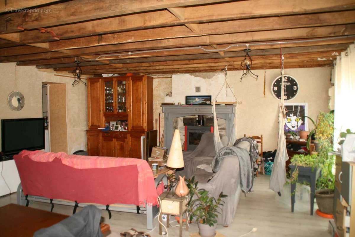 Maison à LA GREE-SAINT-LAURENT