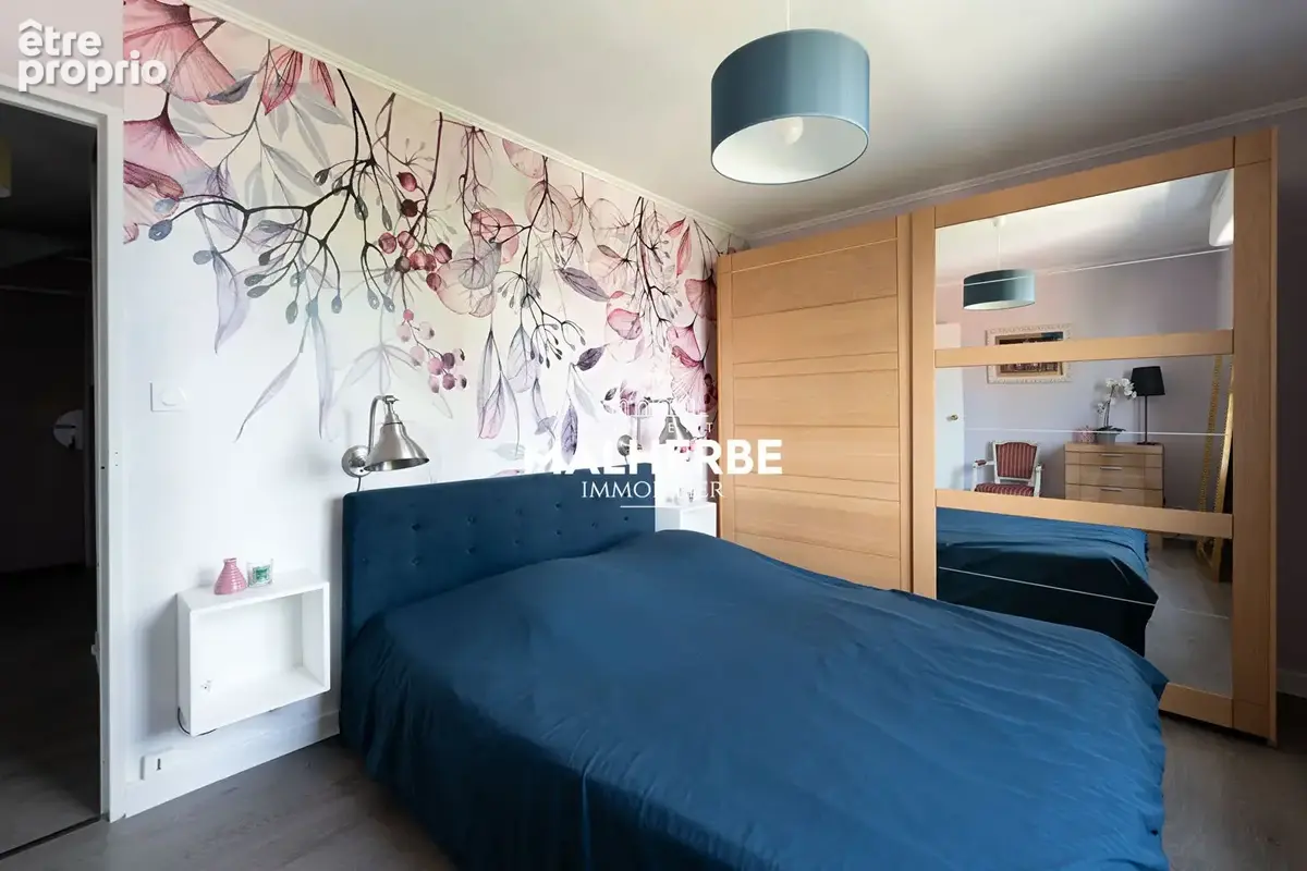 Bel appartement rénové avec balcon - photo 6