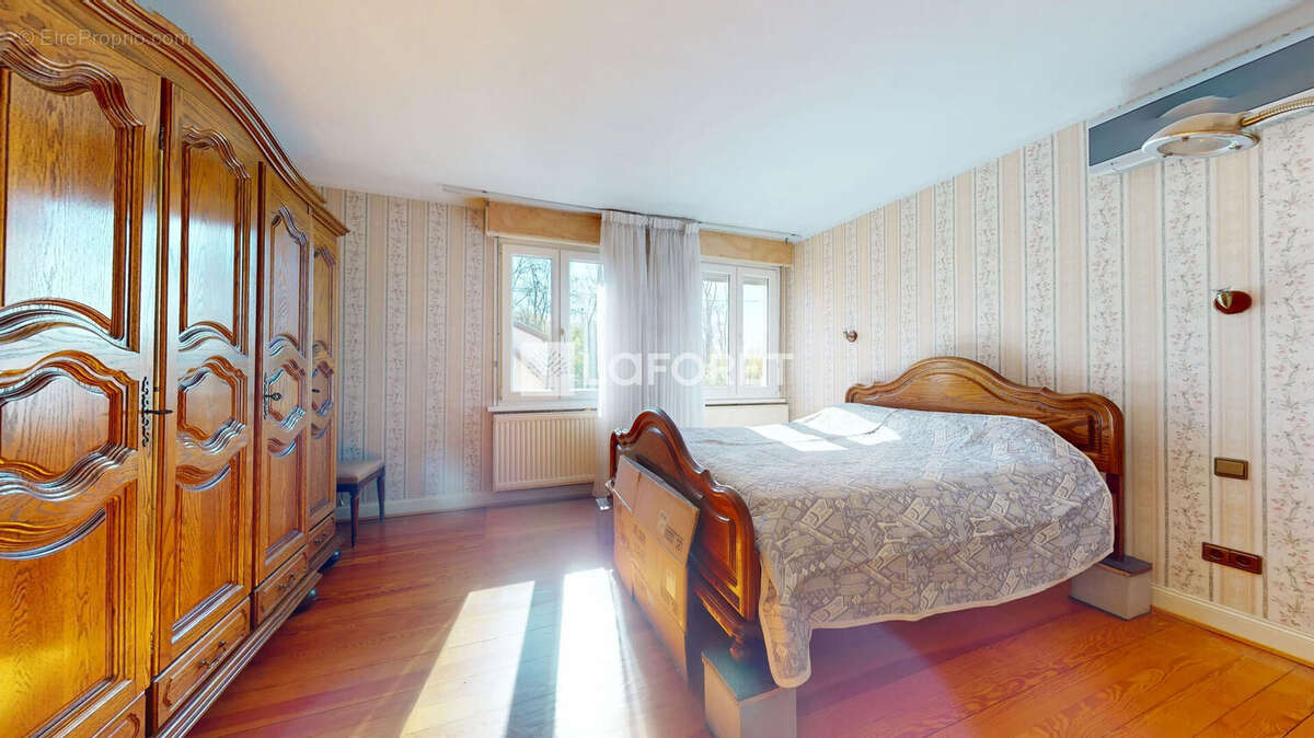 Maison pleine de charme à Schiltigheim, (env. 120 m² au sol) sur 3,71 ares - photo 13