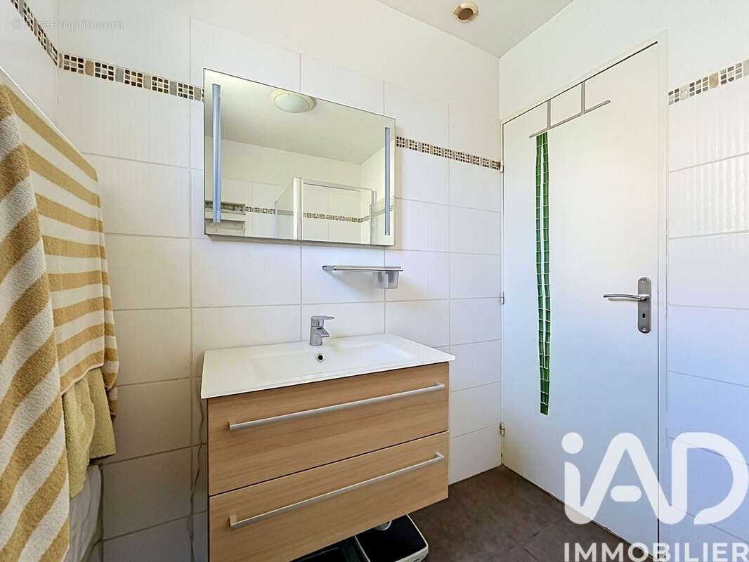 Maison 115 m² à Caves  - photo 8