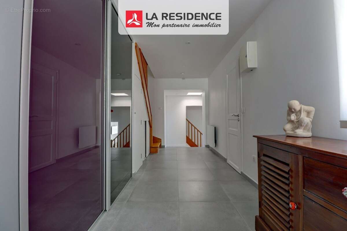 Maison 112 m² à Saint-Germain-En-Laye  - photo 8