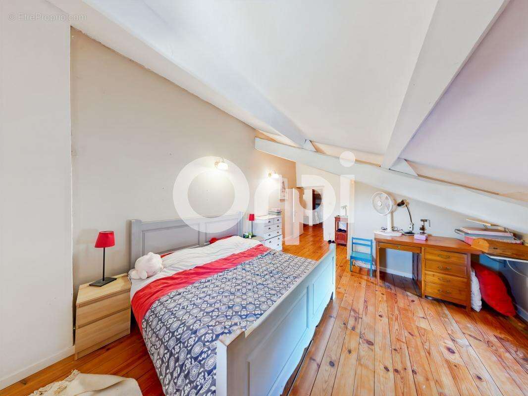 Maison à SAINT-ALBAN-AURIOLLES