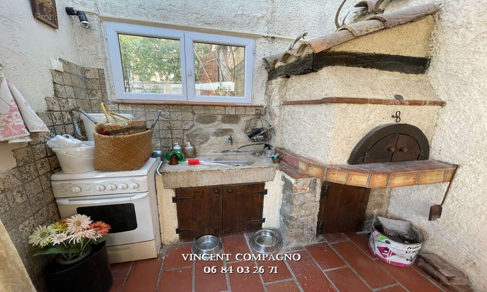 Maison à ESPARRON-DE-VERDON