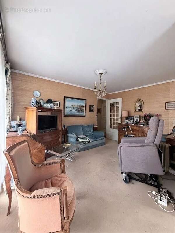Appartement 4 pièces – 3 chambres – Mont-Saint-Aignan – Parc de la Saâne – Balcon, cave et ascenseur - photo 10