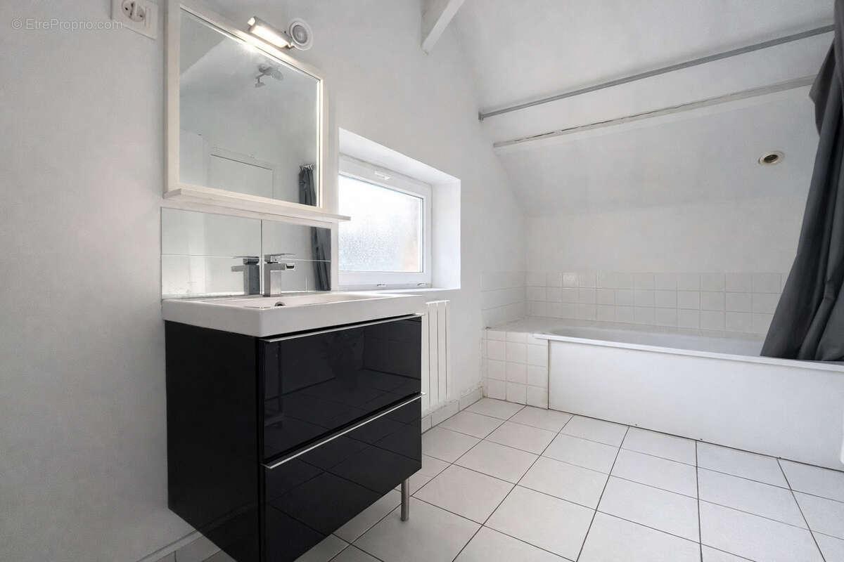 Appartement à GOUVIEUX
