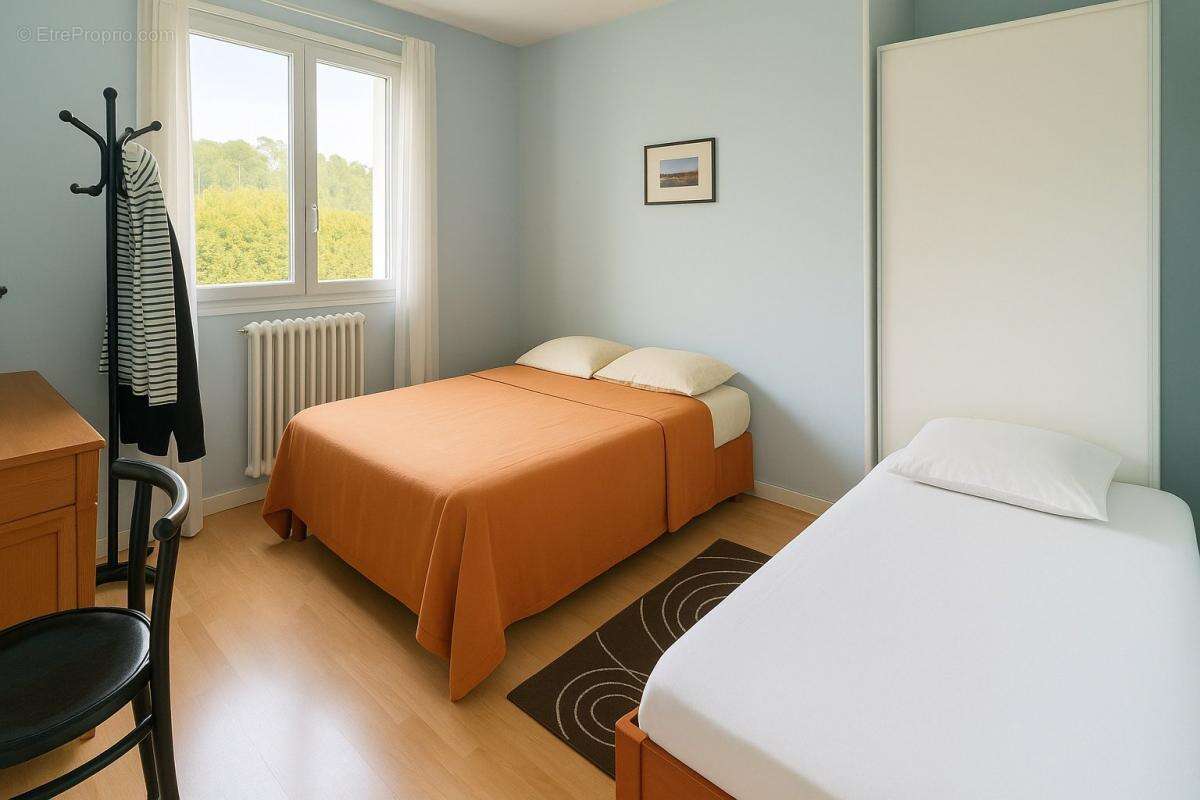 Maison à LA CHAPELLE-GONAGUET