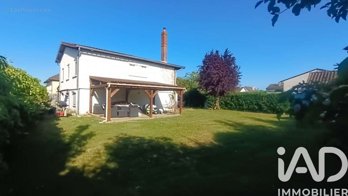 Maison 143 m² à Bonnard  - photo 2