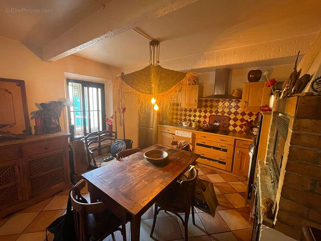 Maison à LE CASTELLET