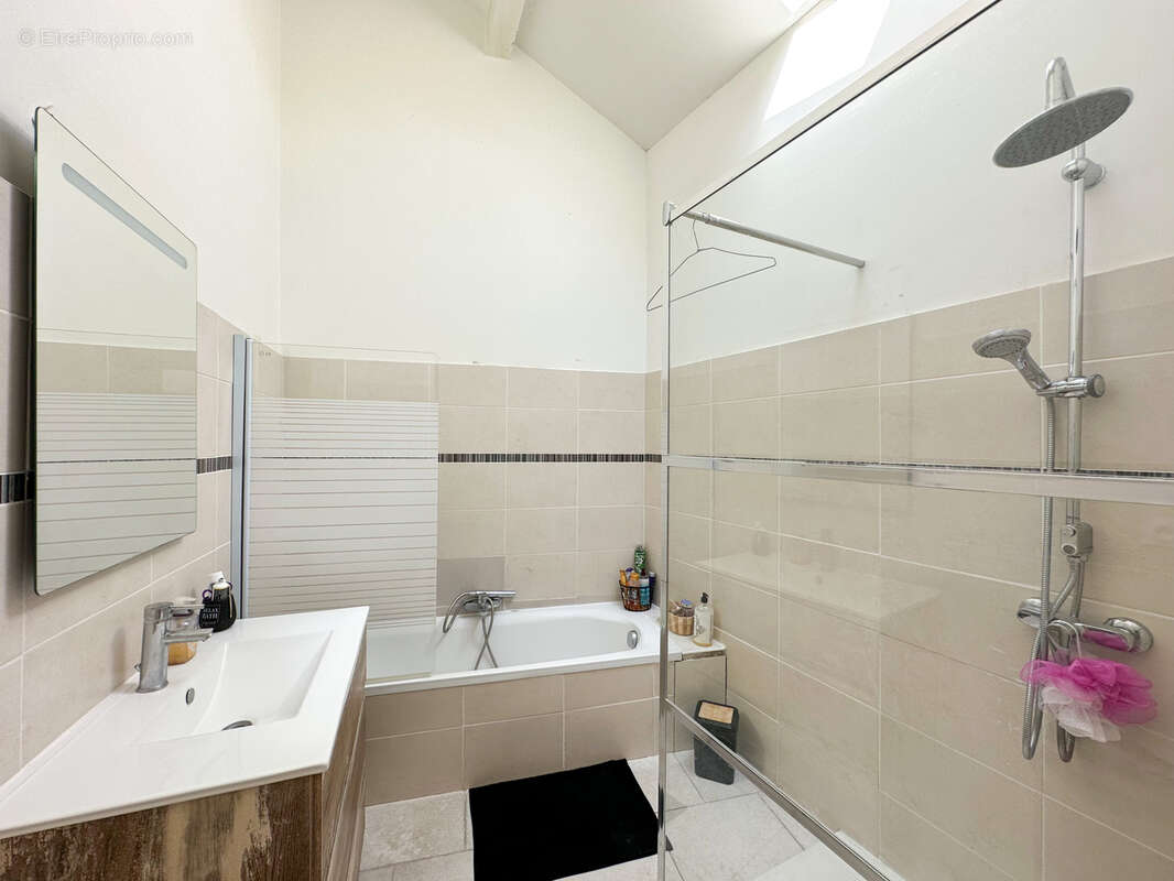 Appartement à LE PEAGE-DE-ROUSSILLON