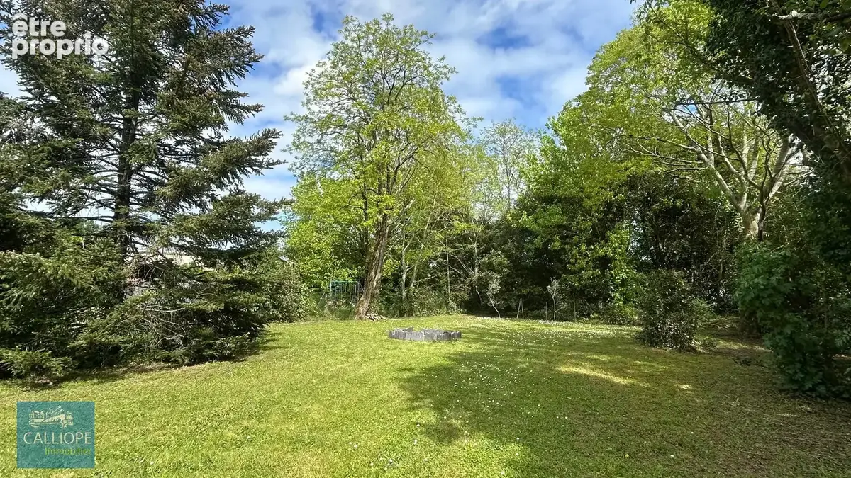 Grande maison en pierre, piscine et grand jardin - photo 18