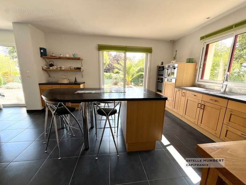 Maison à FONTENAY-LE-COMTE