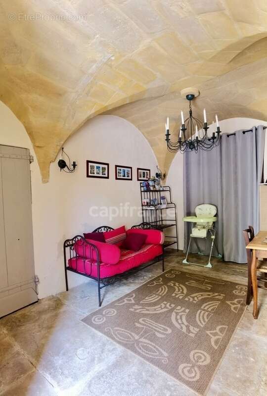 Dpt Gard (30), à vendre UZES propriete P14 de 548 m² - Terrain de 830,00 m² - photo 23