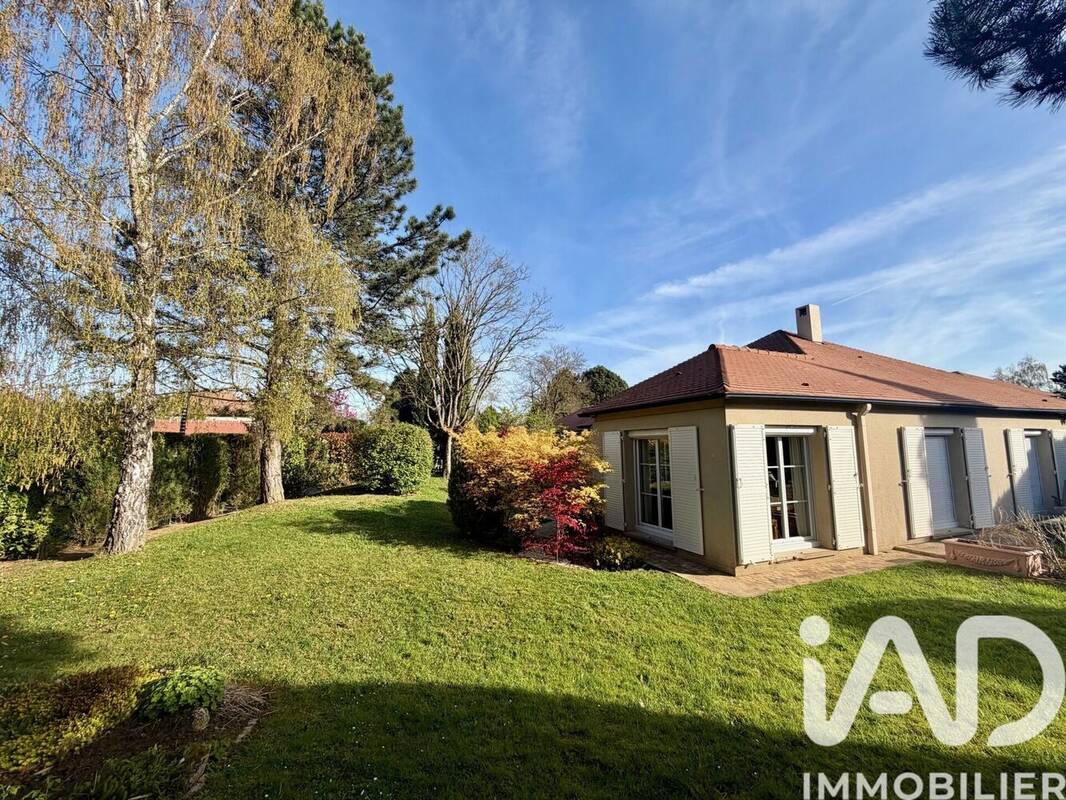 Photo 1 - Maison à BUSSY-SAINT-GEORGES