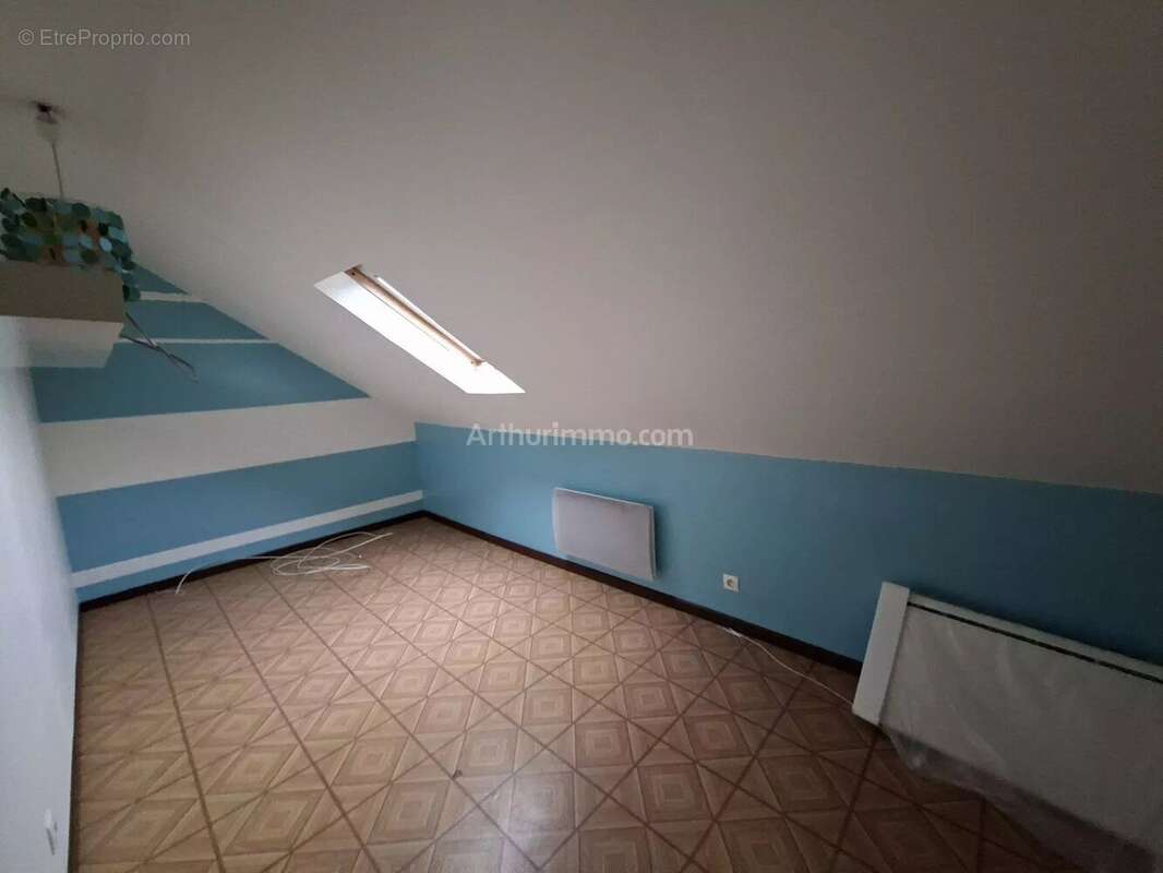 Maison à TALMONTIERS