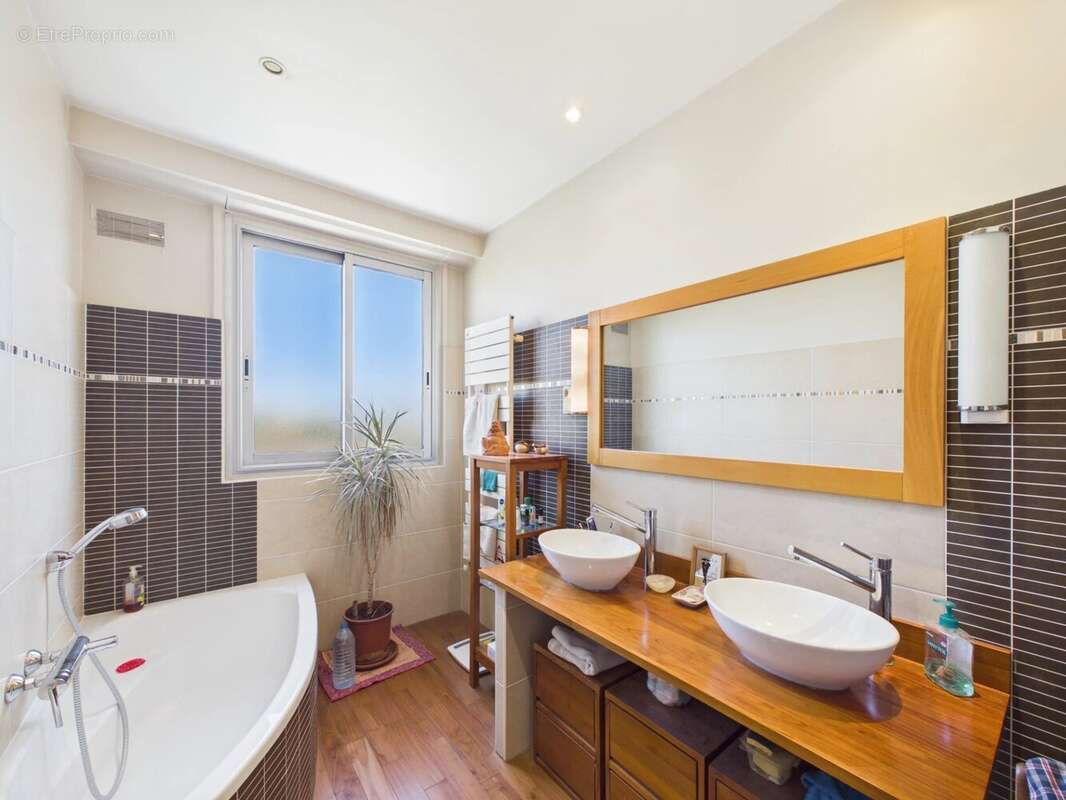 À vendre – Superbe 3 pièces de 78 m² en résidence recherchée - photo 15