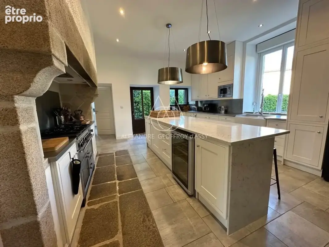 Maison à vendre 11 pièces  a 305 min de Limoges. Venez avec votre brosse à dents - photo 7