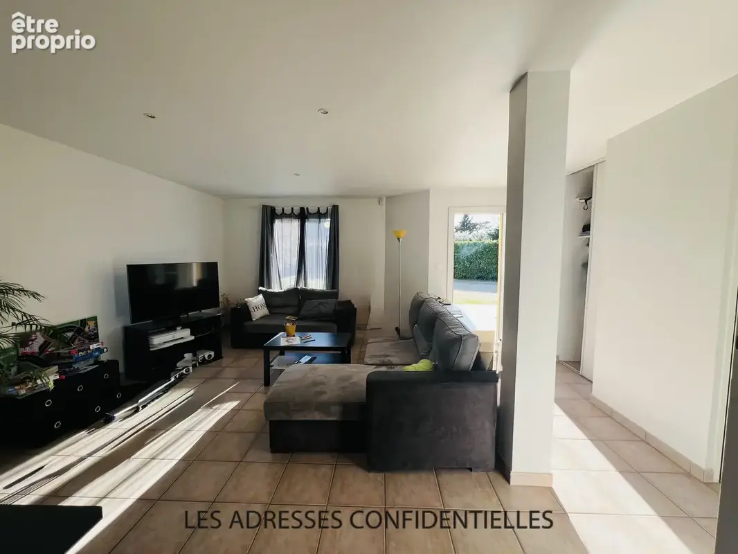 JONAGE   Maison familiale de 125 m2 sur un terrain arboré de 612 m2 - photo 5