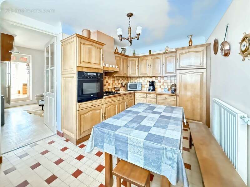 Maison à CHATELLERAULT