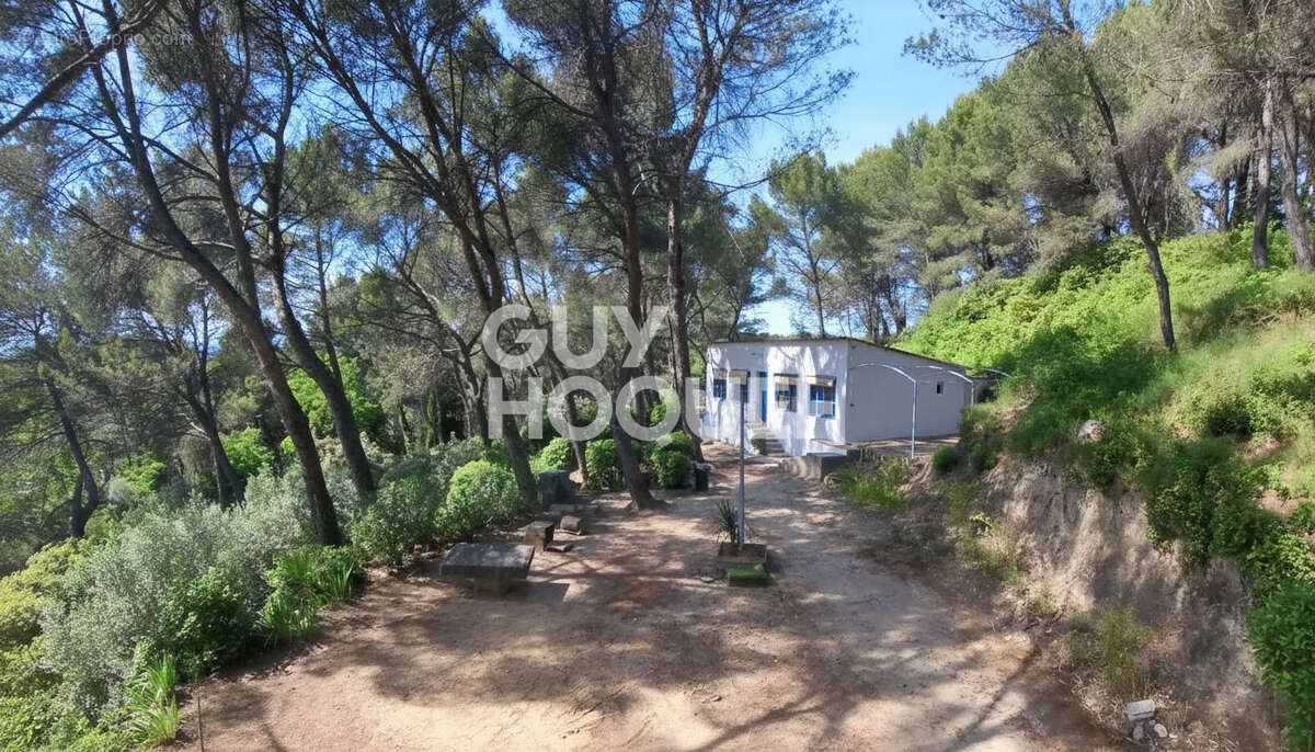 Maisons Carpentras 160 m² (98 m² + 62 m²) - photo 4