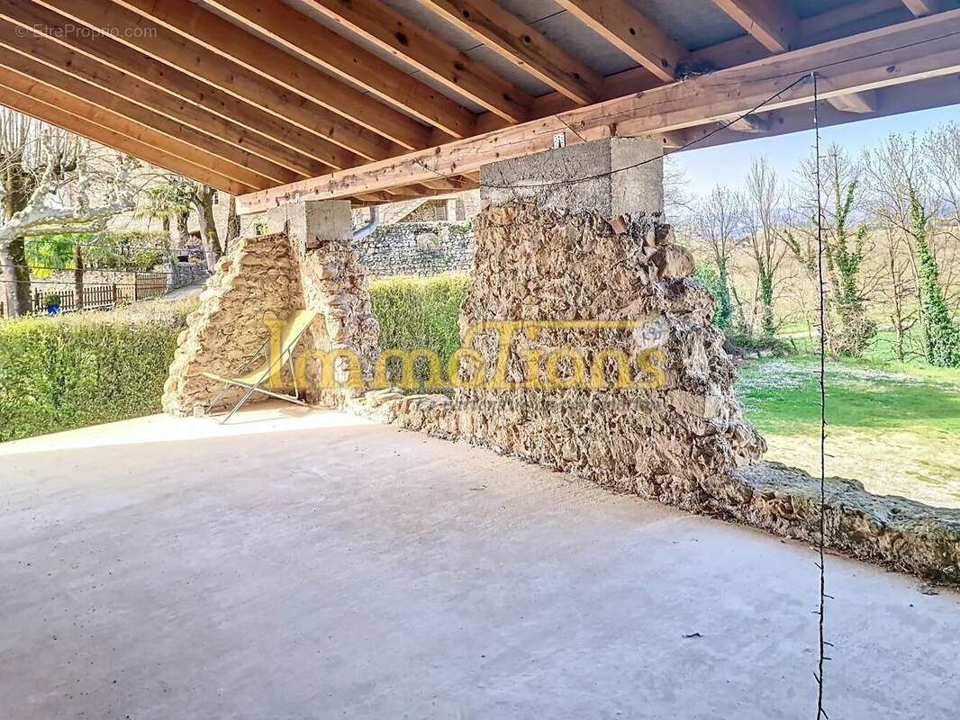 Maison à SAINT-JUST-DE-CLAIX