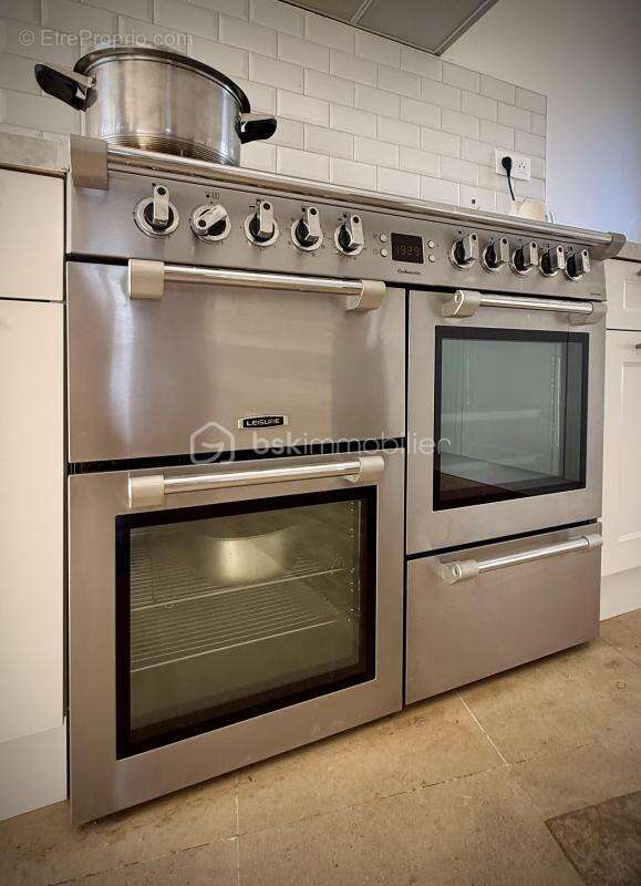 Maison à FONTAINEBLEAU